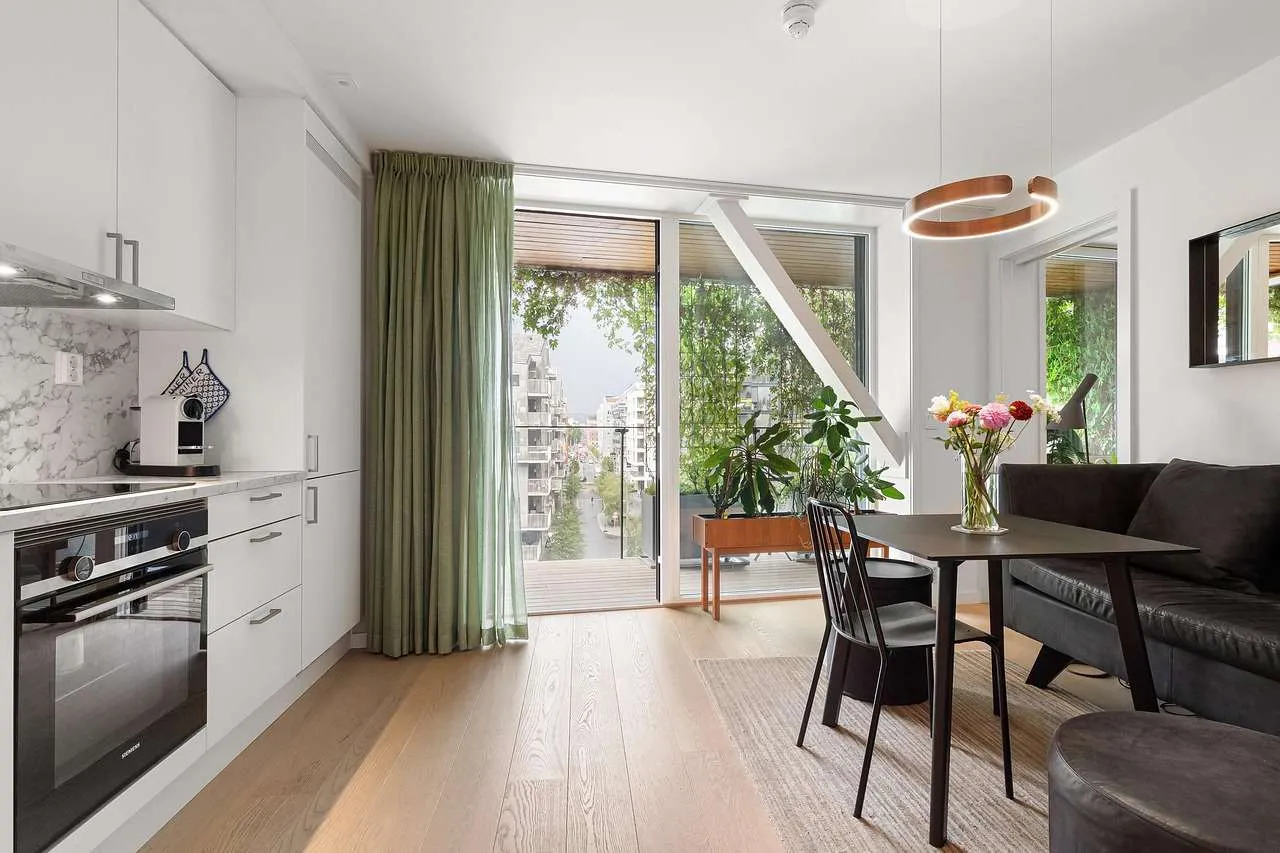 Home Window Tinting Near Me: Find Local Pros